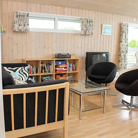 Tatil Evi Three-bedroom Holiday In *
